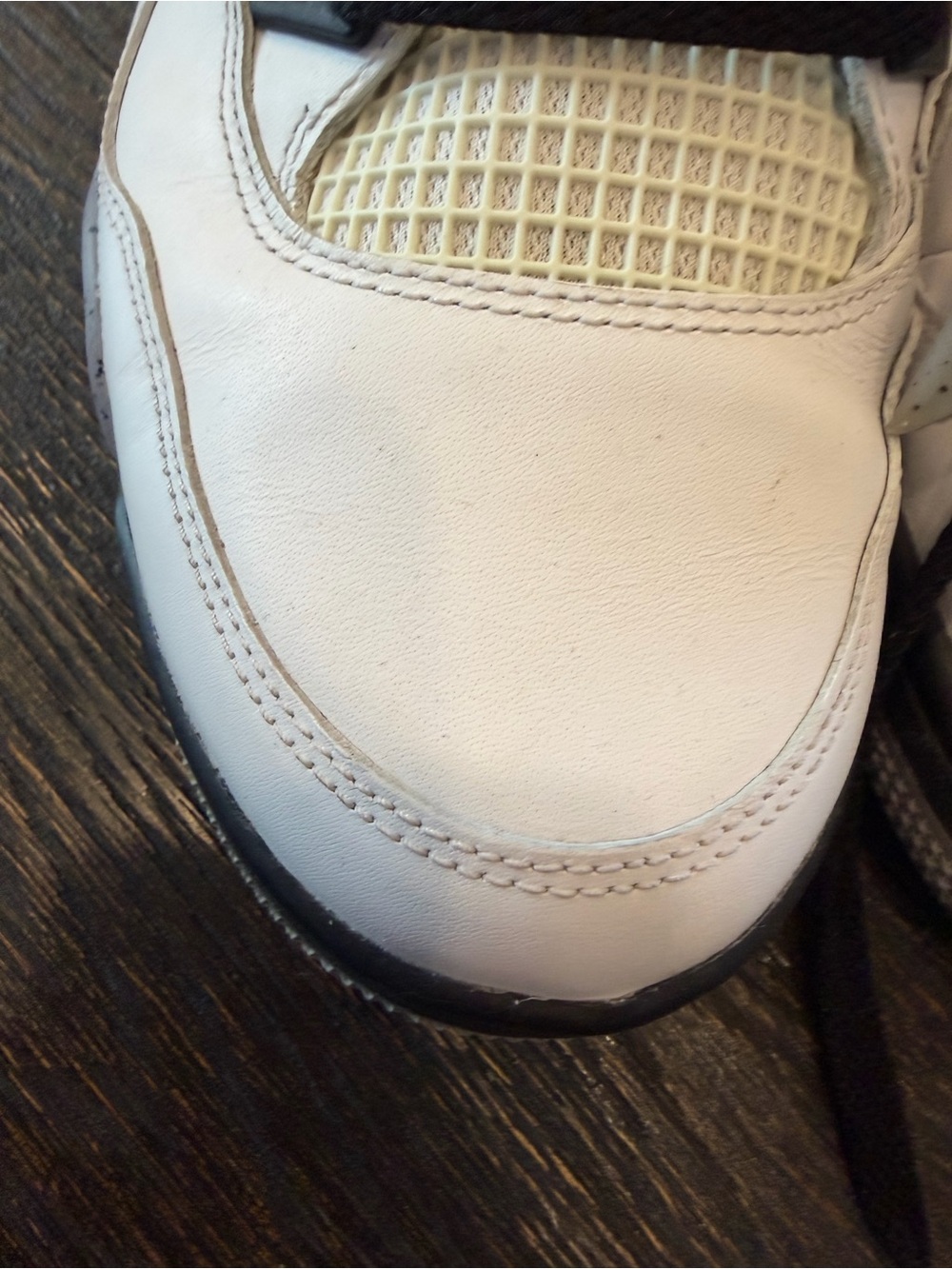 Jordan 4 Retro OG Mid White Cement - Size 11 - Picture 5 of 12